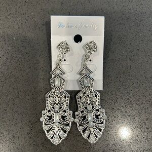 New Elegant Silver Fashion Jewelry Earrings